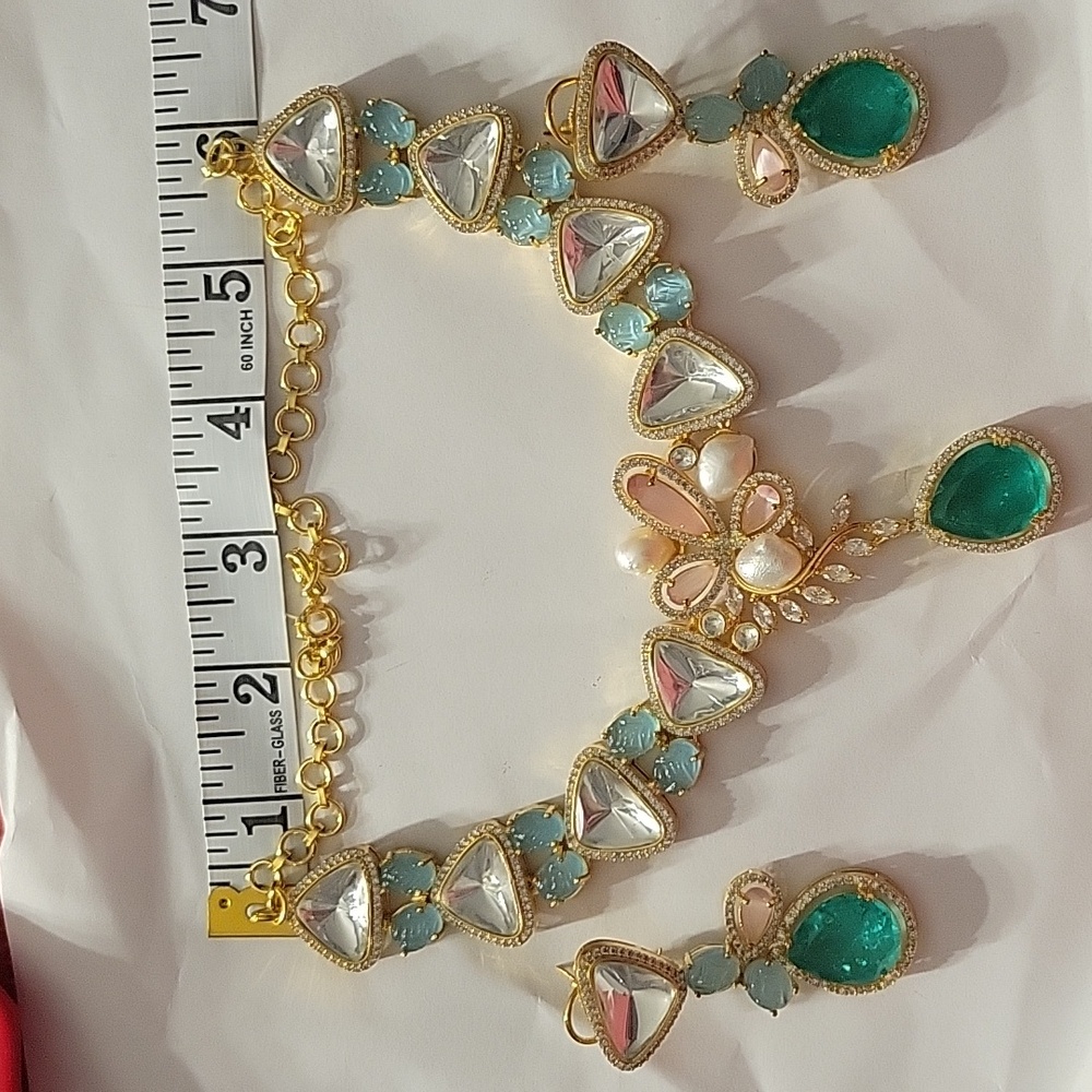 Indian Necklace Set - Picture 6 of 7